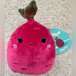 Claudia the Beet Squishmallow